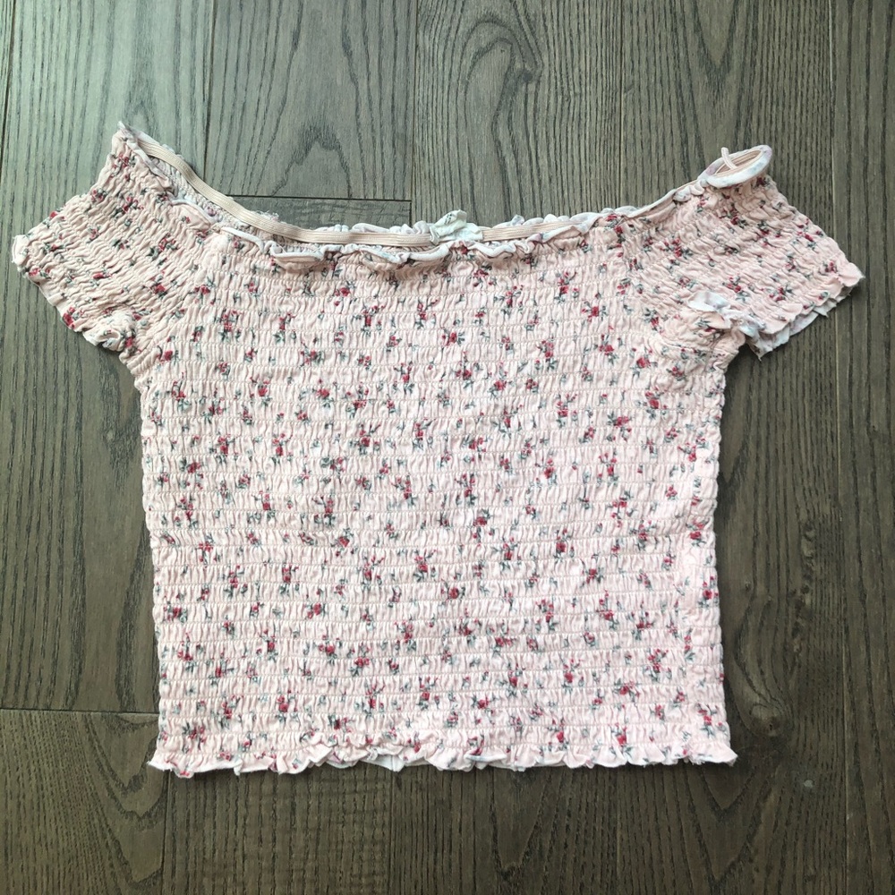 pink crop top